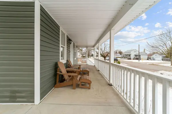 89 Ontario ST, Lambton Shores, ON N0M 2N0