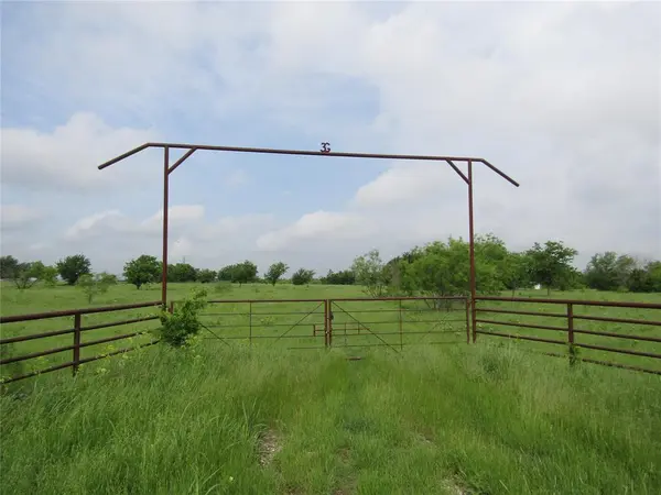 Sanger, TX 76249,. Fm 2450 & Indian Trail