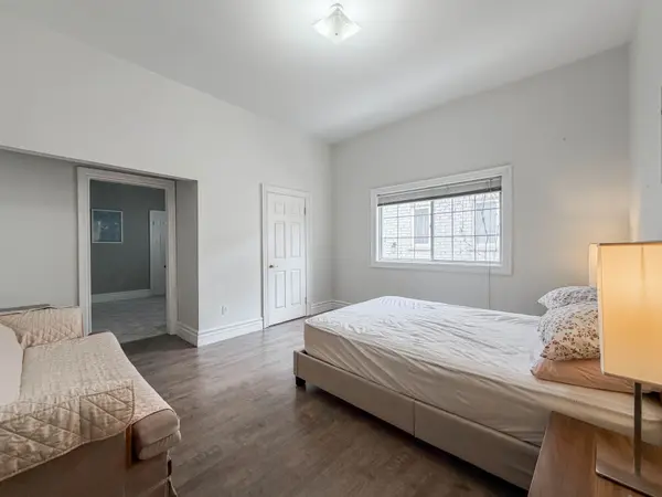 72 Snively ST, Richmond Hill, ON L4E 3E6