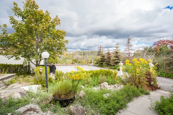 72 Snively ST, Richmond Hill, ON L4E 3E6