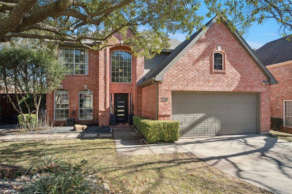 2718 Hidden Lake Drive, Grapevine, TX 76051