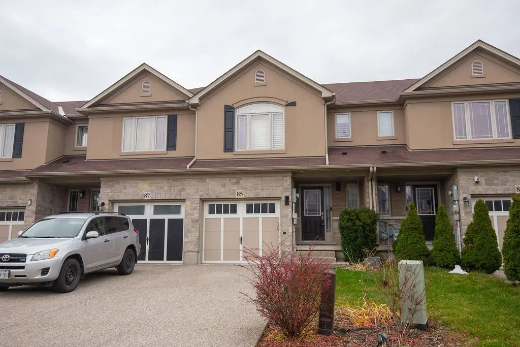 85 Chamomile DR, Hamilton, ON L8W 0C1
