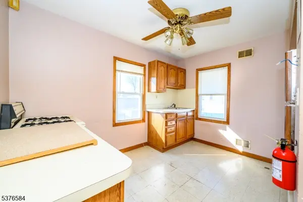 511 W Westfield Ave, Roselle Park Boro, NJ 07204