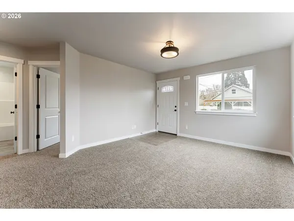 Salem, OR 97305,5373 FAITH AVE