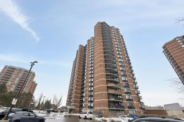 236 Albion RD #903, Toronto W10, ON M9W 6A6