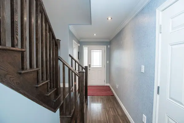 85 Chamomile DR, Hamilton, ON L8W 0C1