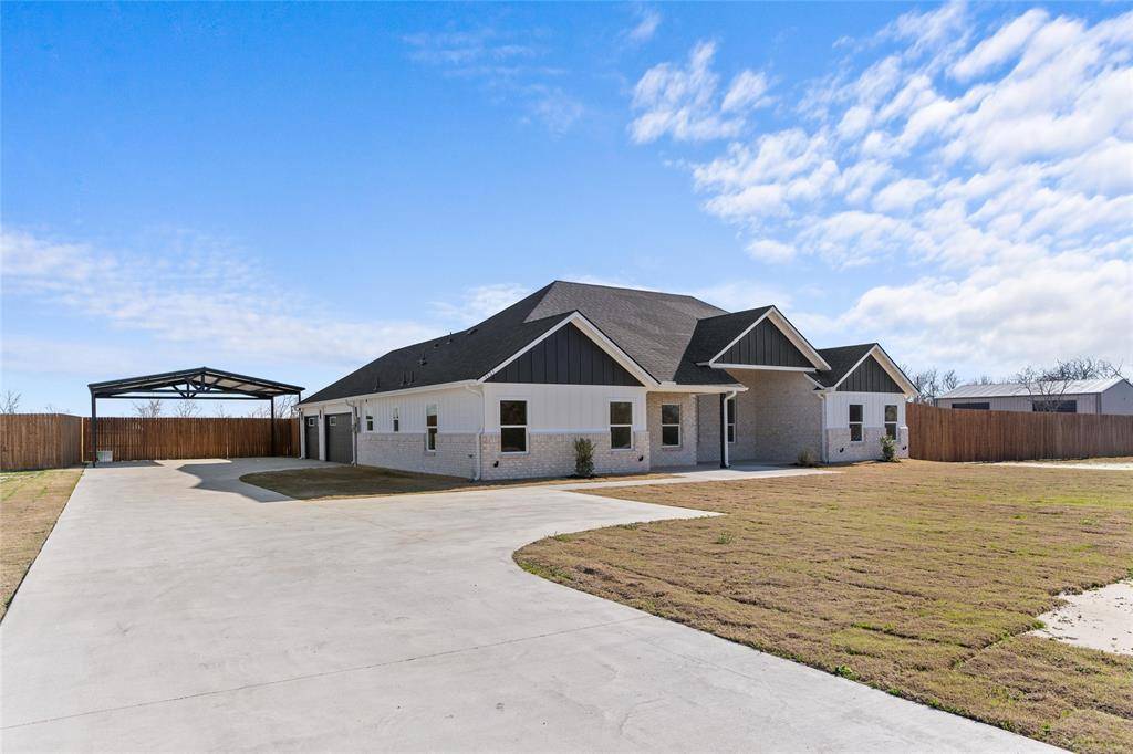 1121 County Road 4104, Greenville, TX 75401