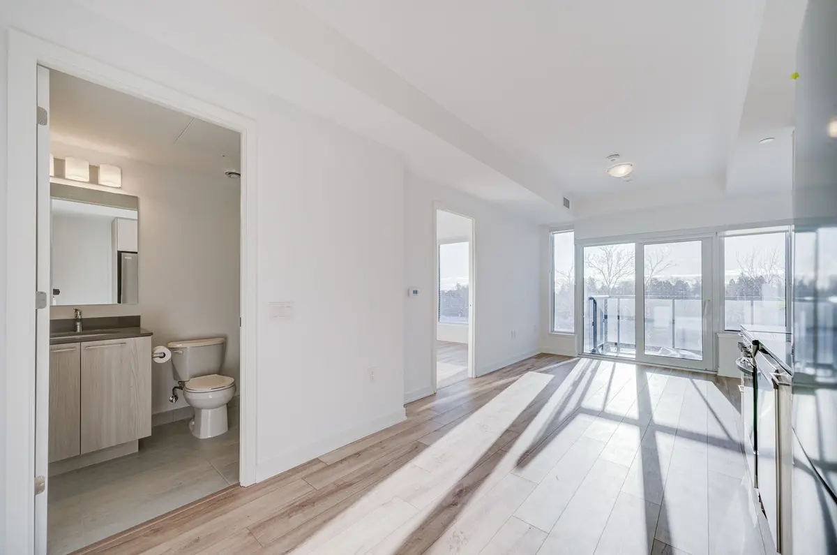 7439 Kingston RD #206, Toronto E11, ON M1B 5S3