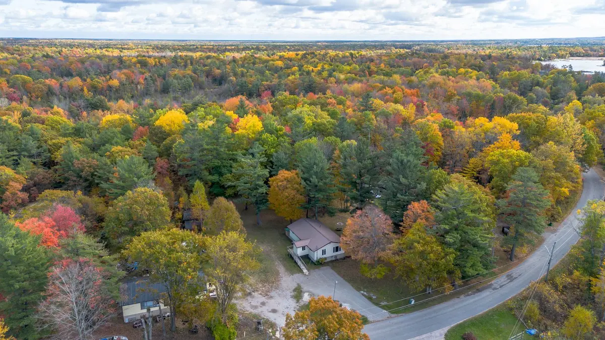 332 Baxter Loop RD, Georgian Bay, ON L0K 1S0