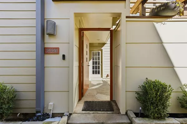 Dallas, TX 75204,3939 Buena Vista Street #B