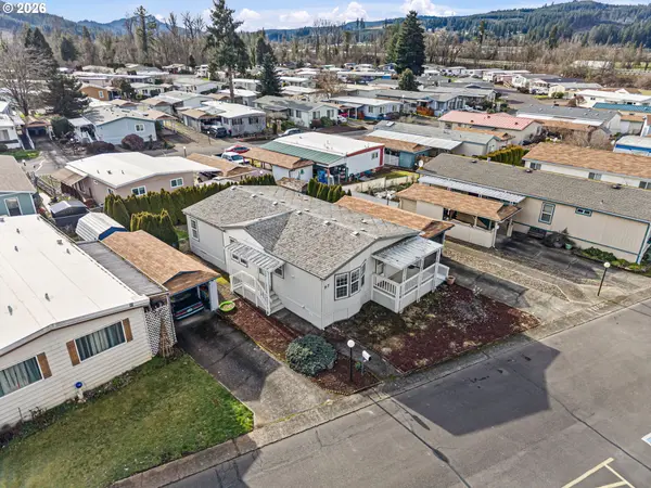 77500 S 6TH ST #B7, Cottage Grove, OR 97424