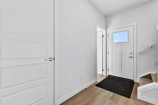 132 Red Embers Link NE #627, Calgary, AB T3N 2X8