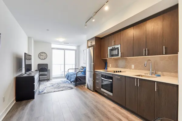 2545 Simcoe ST N #1920, Oshawa, ON L1L 0W3