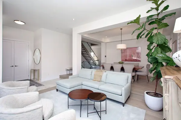 40 Limerick ST, Richmond Hill, ON L4E 3W9