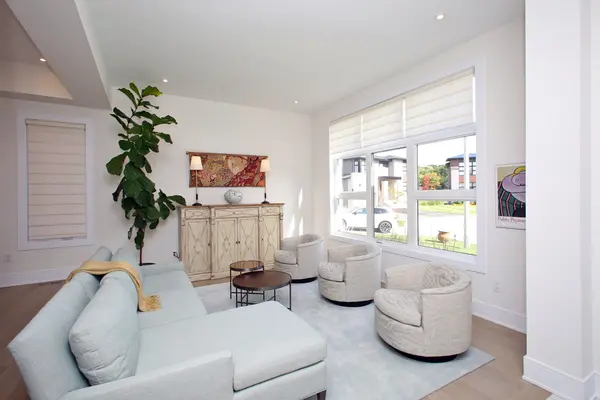 40 Limerick ST, Richmond Hill, ON L4E 3W9