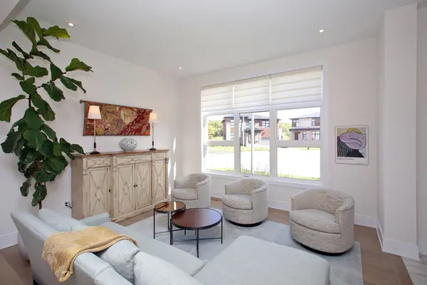 40 Limerick ST, Richmond Hill, ON L4E 3W9