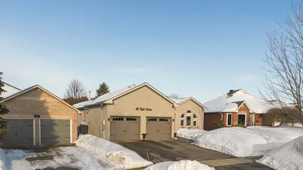 18 Todd DR, Barrie, ON L4N 9K6