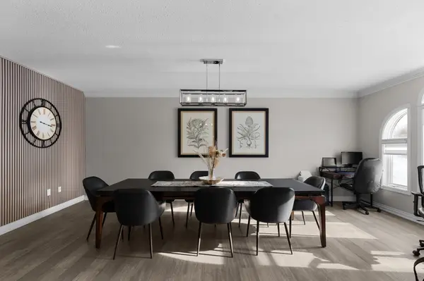 18 Todd DR, Barrie, ON L4N 9K6