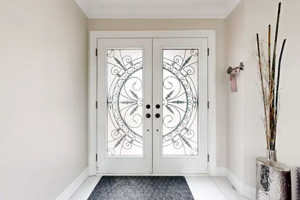 5122 Timber Mill CT, Mississauga, ON L5V 2B8