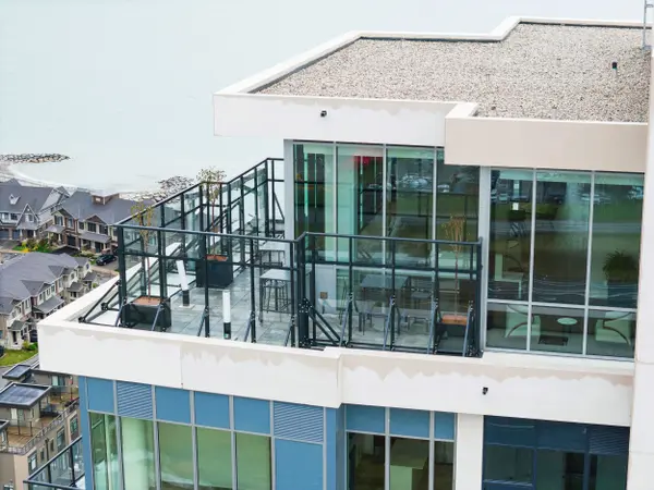 385 Winston RD #1907, Grimsby, ON L3M 4E8