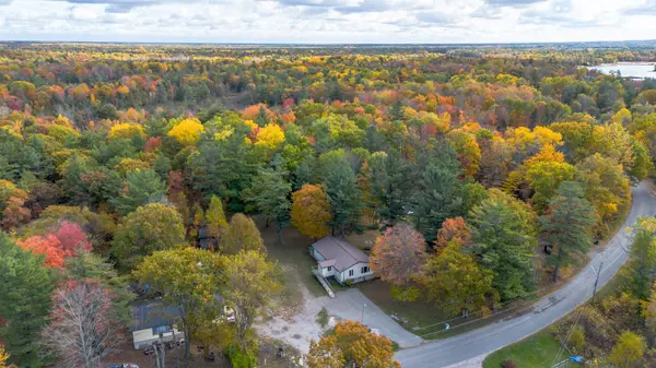 332 Baxter Loop RD,  Georgian Bay,  ON L0K 1S0