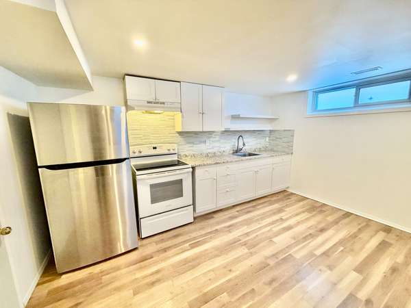 2175 Martha AVE #B, Elmvale Acres And Area, ON K1G 1K6