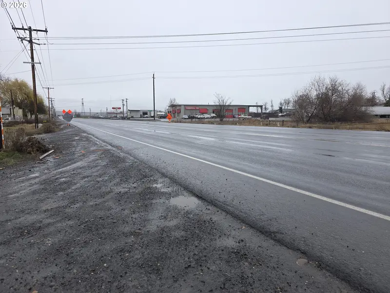 Hwy 395 N, Hermiston, OR 97838