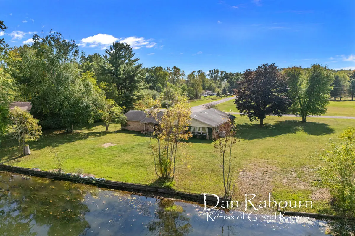 3261 River LN, Hastings Twp, MI 49058