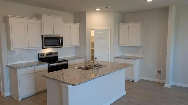 Cleburne, TX 76031,933 BOLL WEEVIL Drive