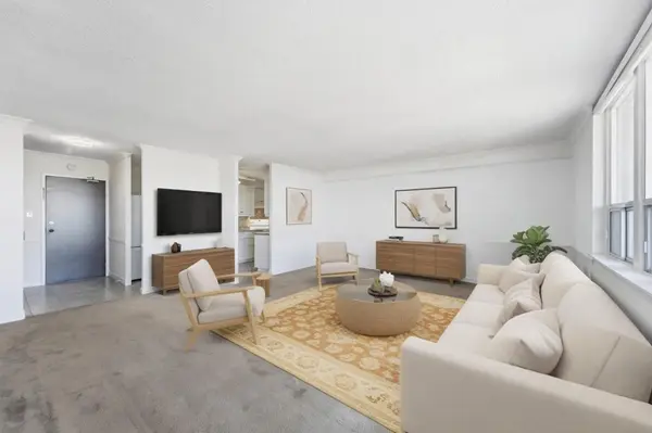 15 Torrance RD #1601, Toronto E08, ON M1J 3K2