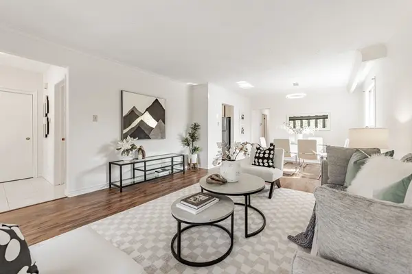 7137 Madiera RD, Mississauga, ON L4T 3A7