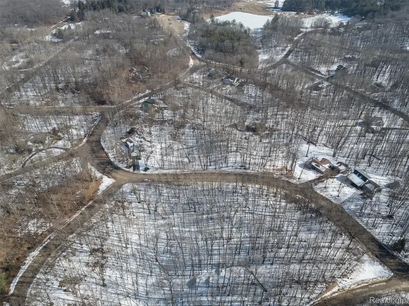 10284 Timberlane DR, Austin Township, MI 49346