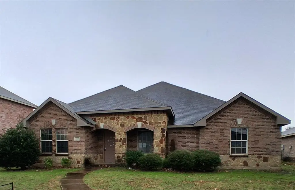 2210 Marvin Drive, Lancaster, TX 75134