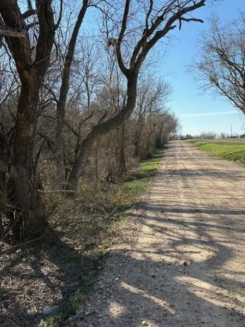 000 CR-4518, Wolfe City, TX 75496