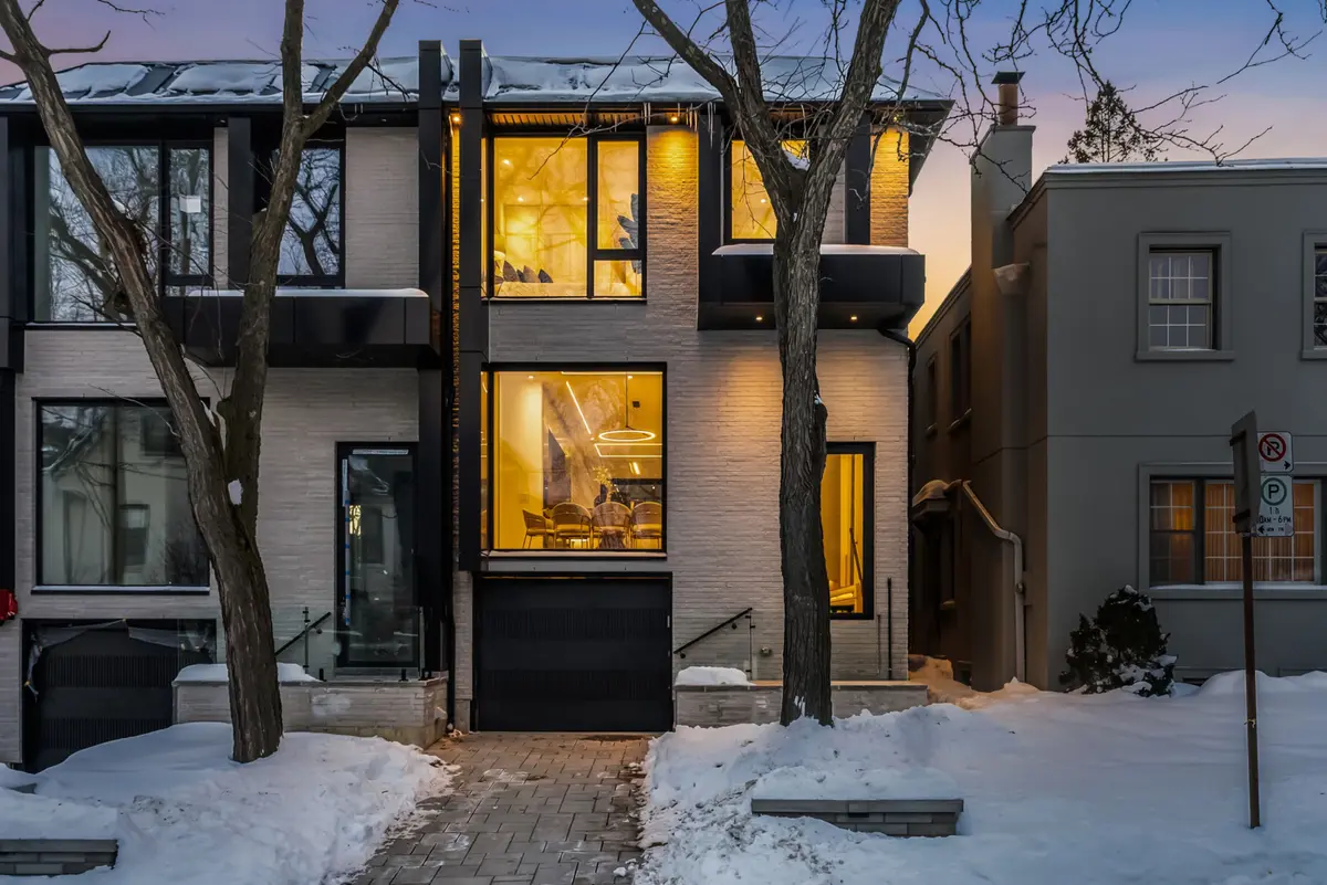 Toronto C02, ON M4V 2M6,74B Rathnelly AVE