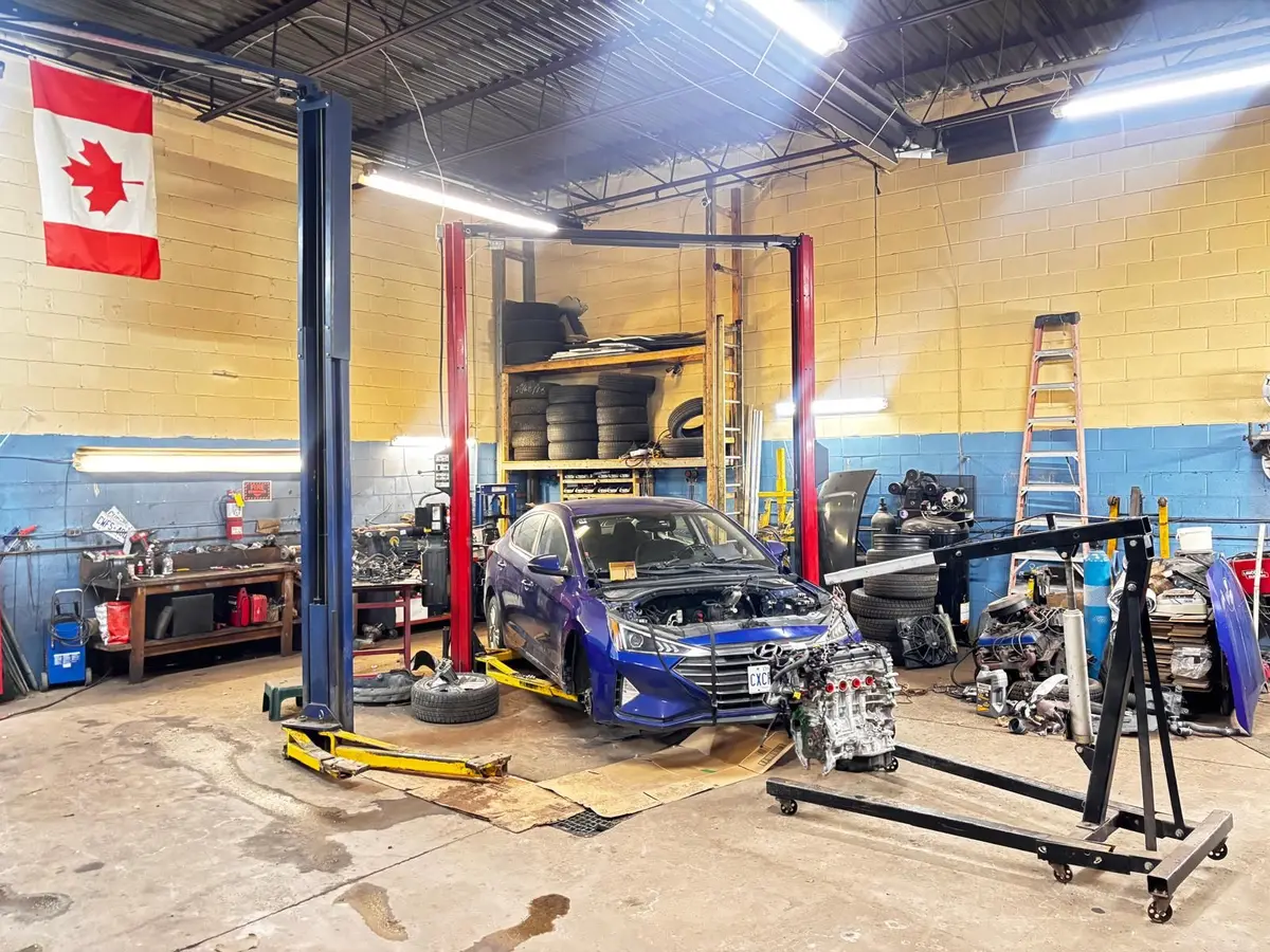 3195 Wolfedale RD #3, Mississauga, ON L5C 1V8