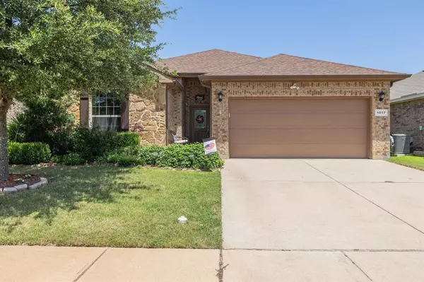 1057 Meadow Scape Drive, Fort Worth, TX 76028