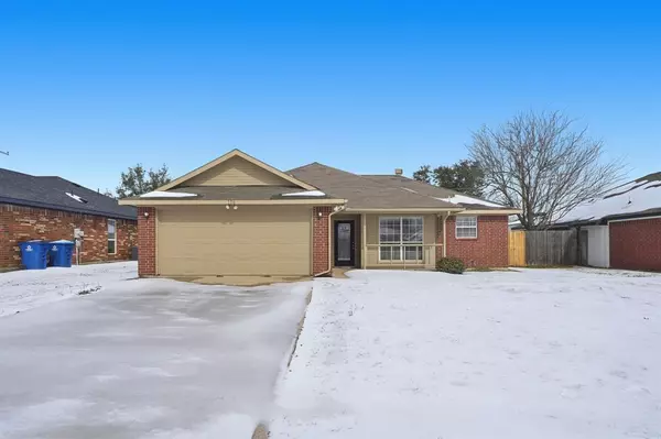 116 Apache Trail,  Alvarado,  TX 76009