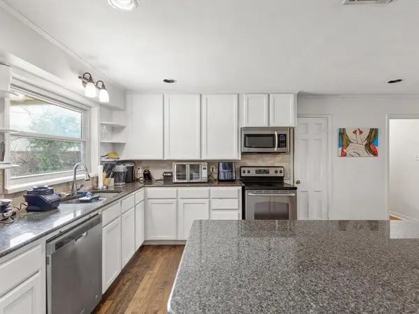 Fort Worth, TX 76109,3709 Bellaire Circle