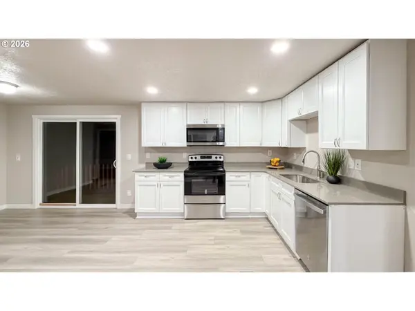 627 NW 6TH CT, Mc Minnville, OR 97128