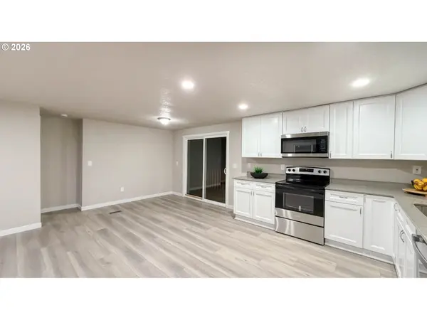 627 NW 6TH CT, Mc Minnville, OR 97128