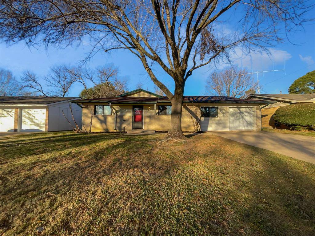 2422 Kingston Street, Arlington, TX 76015