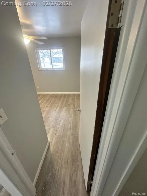 35691 Fairchild ST, Westland, MI 48186