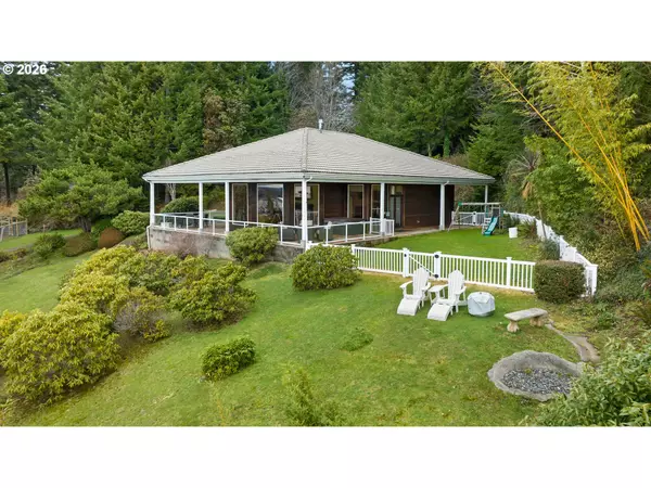 North Bend, OR 97459,93883 MAKAI LN