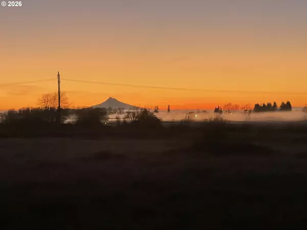 Scappoose, OR 97056,51398 SE Hood View DR