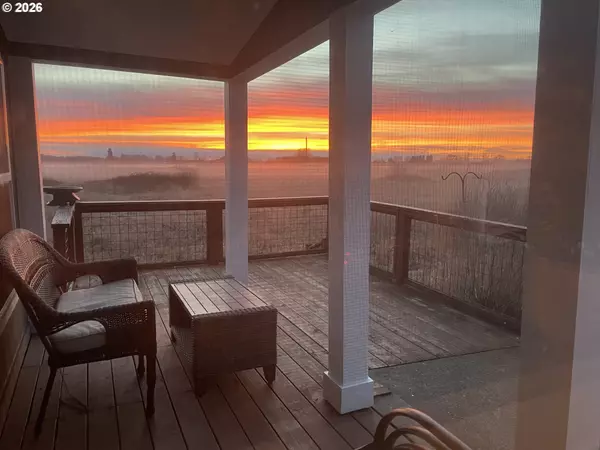 Scappoose, OR 97056,51398 SE Hood View DR