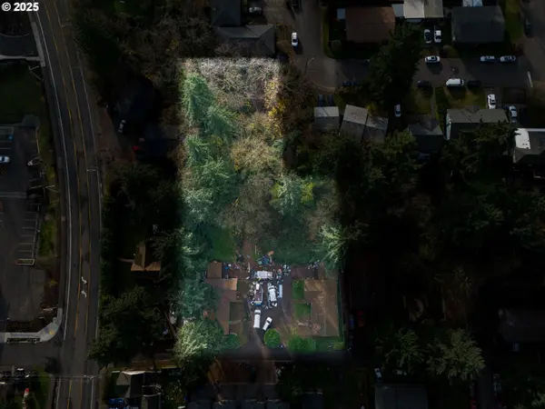 2705 E 19TH ST, Vancouver, WA 98661