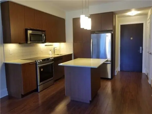 70 Roehampton AVE #419, Toronto C10, ON M4P 1R2