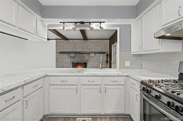 14670 Talbot ST, Oak Park, MI 48237