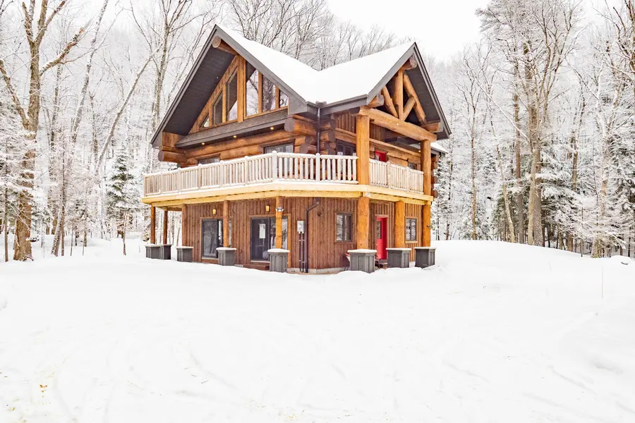 1536 NORTH PORTAGE RD, Lake Of Bays, ON P1H 2J6